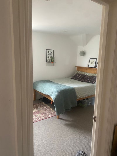 Double Room in Lovely 3-Bed Flat Main Photo