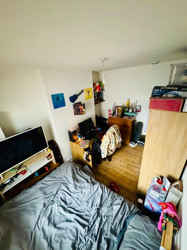 Lovely Easton House, All Bills incl - No Deposit  Main Photo
