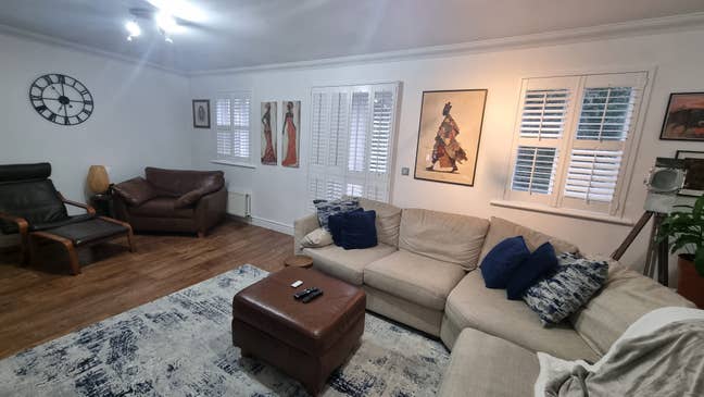 Spacious Double Room in Beautiful Home Main Photo