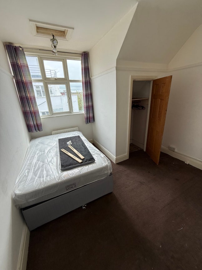 Freshly decorated Double room Main Photo