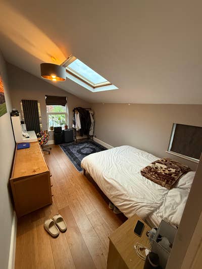 Lovely large garden double - En suite Main Photo