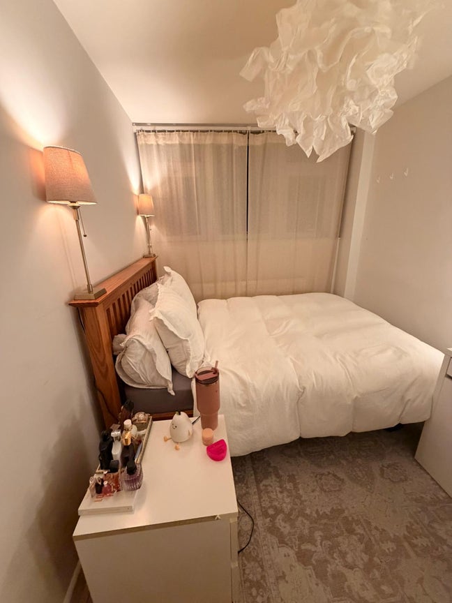 Double room to rent Battersea Main Photo