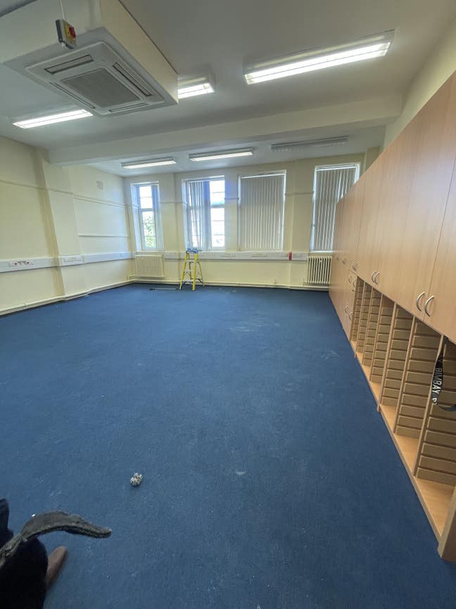 Spare room in central location  Main Photo