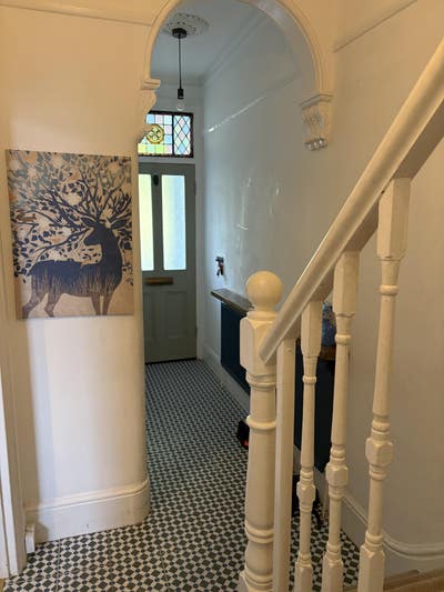 🏡 Bright Double Room – 10 mins to Strood Station  Main Photo