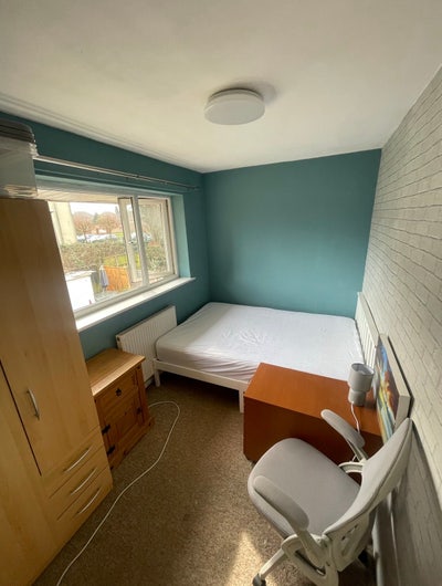 Spare Double Room Bills Included Main Photo