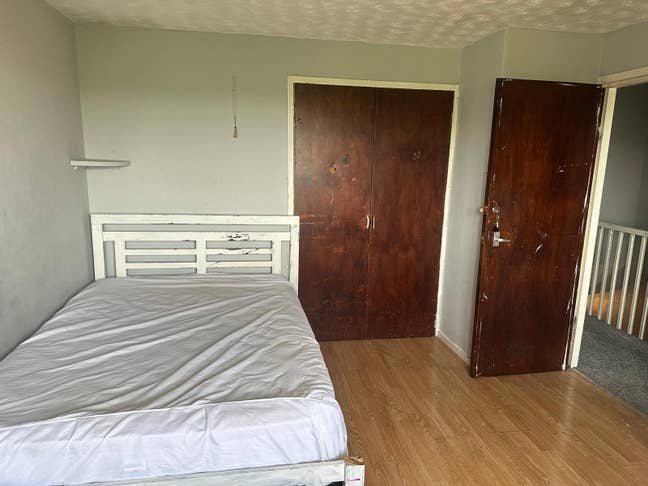 Spacious Double Room Available in RM8 1JY Main Photo