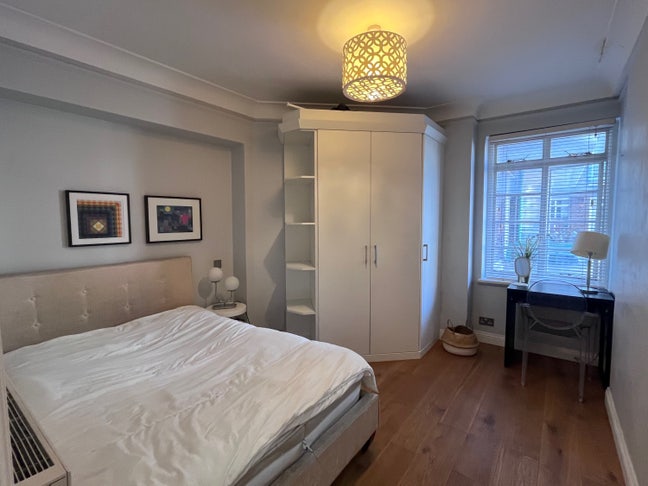 Modern double bedroom | Baker Street Station Main Photo