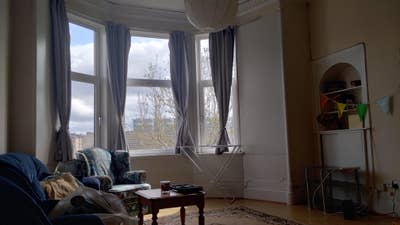 Spacious Rooms Available in Large Partick Flat Main Photo