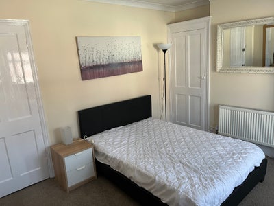 Professional House Share - Ipswich IP1 Main Photo