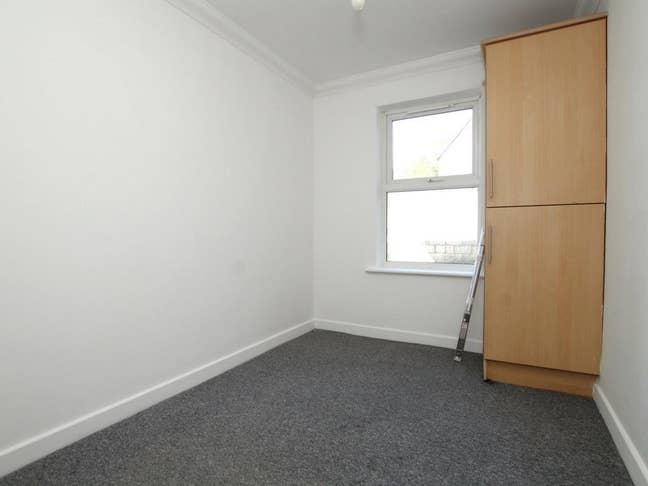 Room for rent Main Photo