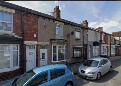 1 Spacious Room To Let  Main Photo