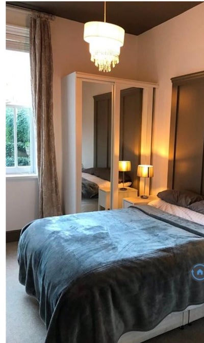 Ensure- double room central Town. Main Photo