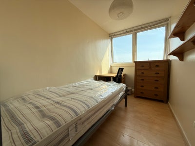 Friendly, clean apartment in heart of West End Main Photo