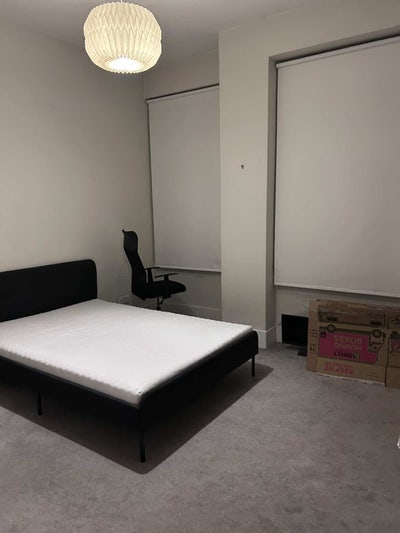 Room available short term in South Ken Main Photo