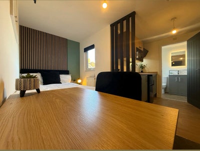 ✨ Brand New Co-Living Studios & En-Suite Rooms ✨  Main Photo