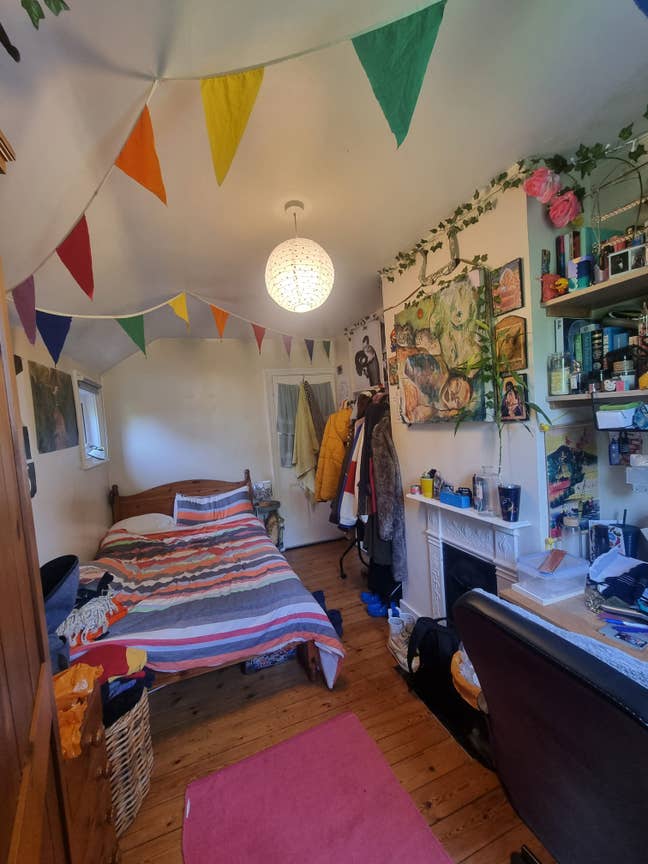 Room available in friendly 4 bed houseshare Main Photo