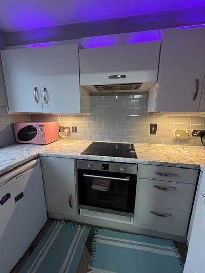 2 Bedroom Flat in City Centre Main Photo
