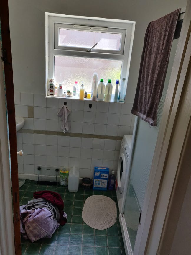 Large rooms in city centre location Main Photo