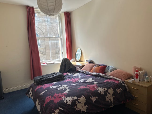 Single room - Central Dundee Main Photo