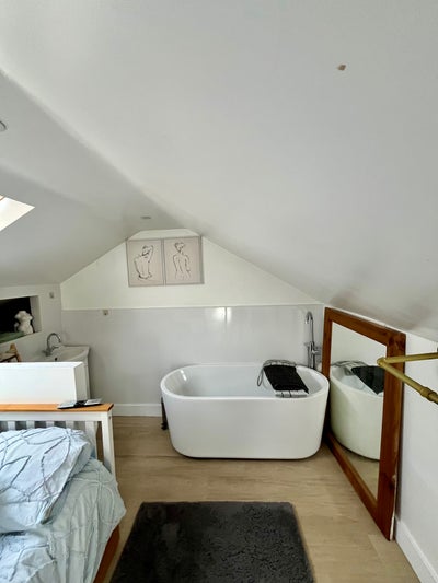Double room with en-suite bills inc Portsmouth  Main Photo