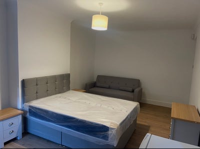 Room Available in Bermondsey/Surrey Quays  Main Photo