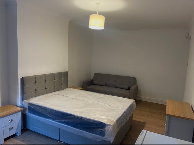 Room Available in Bermondsey/Surrey Quays  Main Photo