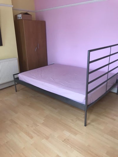 Large room to rent in Wembley high road Main Photo