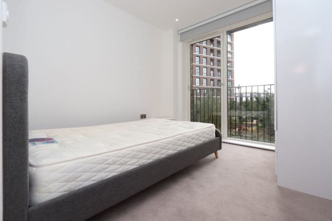 Spotless Luxury Double Room in Canada Water Main Photo