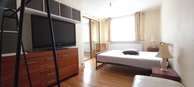  Large Double Room in Clapham Main Photo
