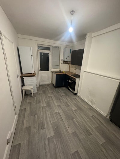 ✨🏡 Studio Flat to let in Burnt Oak/Edgware Main Photo