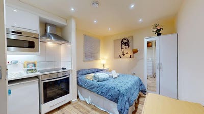A Lovely Studio in Cricklewood-Some Bills Included Main Photo