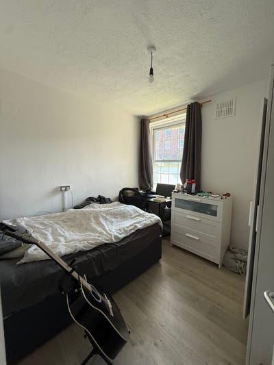 Double room with storage  Flat 43, Longridge House Main Photo