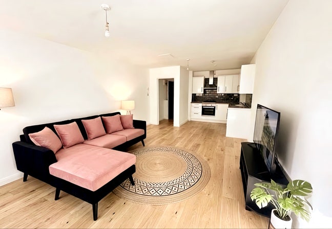 💥Beautiful 1 Bed Flat | 8min to St | Quiet Area Main Photo