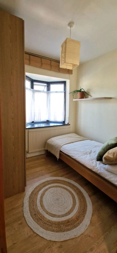 A Single Room for Rent Main Photo