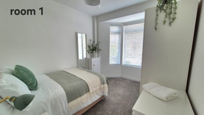 3 rooms on Melrose Street  Main Photo