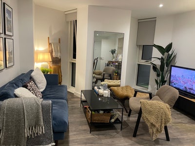 Beautiful apartment city centre - room available  Main Photo