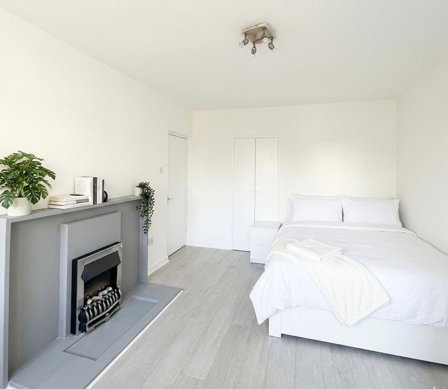 Incredible Studio Style Room! HUGE private balcony Main Photo
