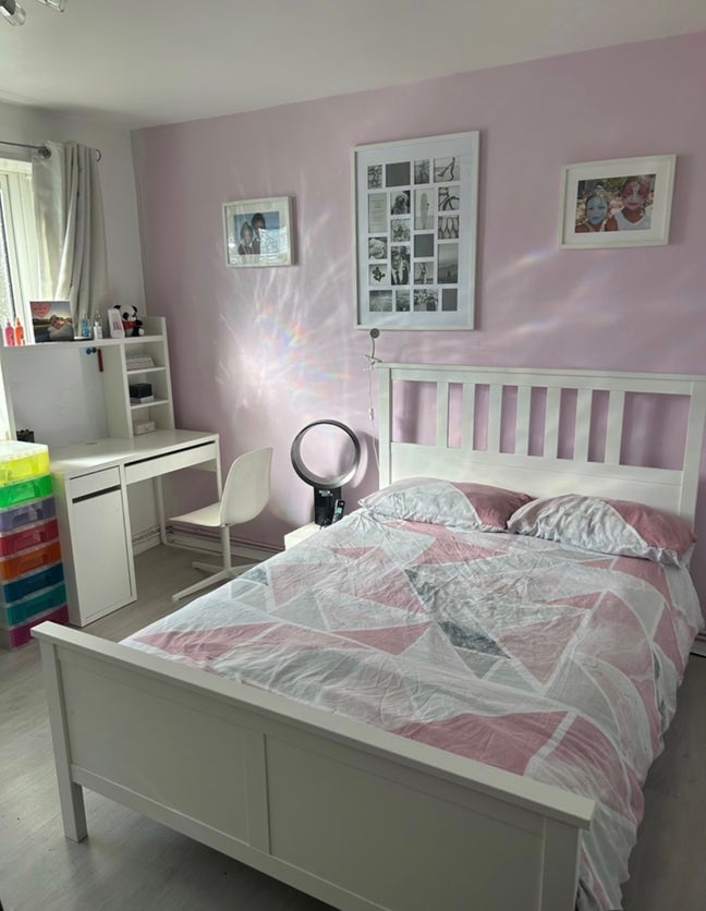 Extra Large Double Room Available Stockwell  Main Photo
