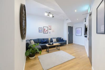 Replacement Tenant Main Photo