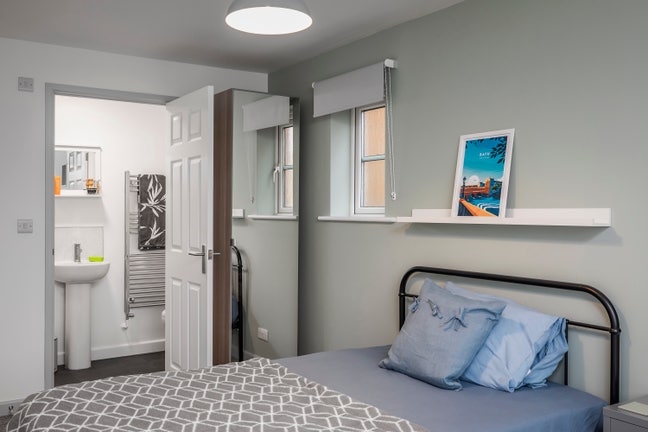 **Stylish Co-Living Near Bath ** Main Photo