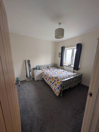 Double room available - Camborne Main Photo