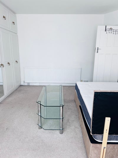 Large double room  Main Photo