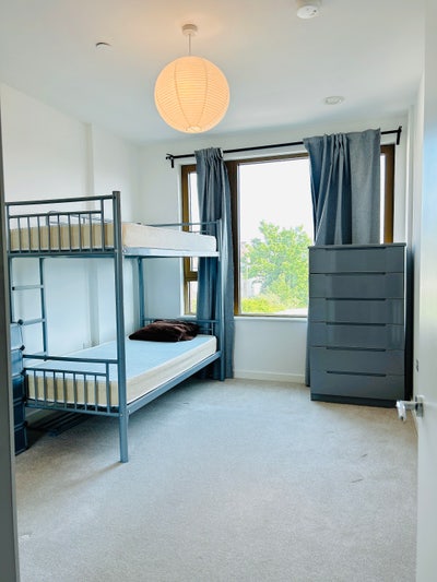 Double-Room Available, Filipino Kabayan only  Main Photo