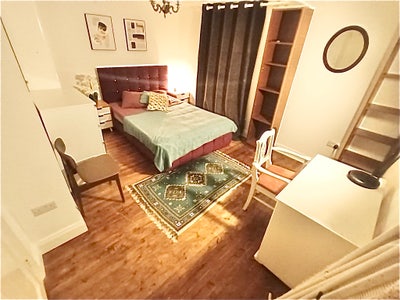 Bright Double Room Maidstone | Couples Welcome  Main Photo