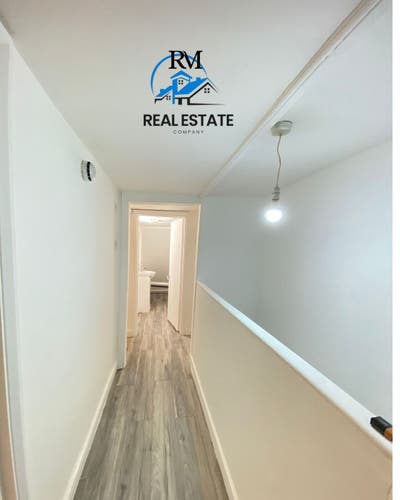 Modern 2 bedroom available  Main Photo