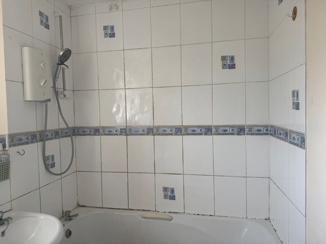 Room for rent Main Photo