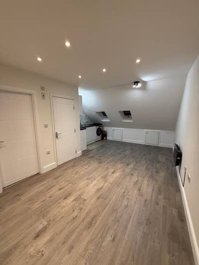 Brand new studio flat Main Photo