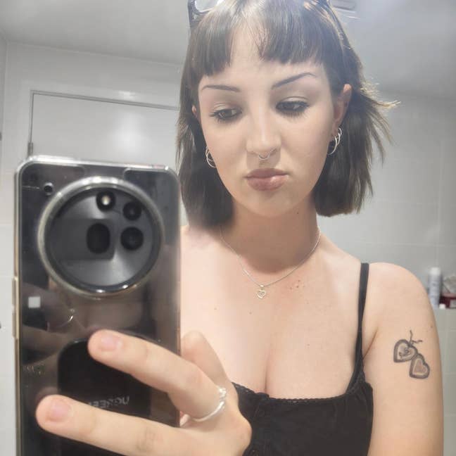 my name's Georgie! I'll be 20 when I'm moving... Main Photo