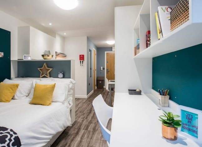 Short lease - Botanic Studios Belfast Main Photo