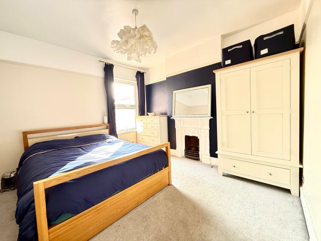 2 Bright Double Rooms  | Parking | Garden Main Photo